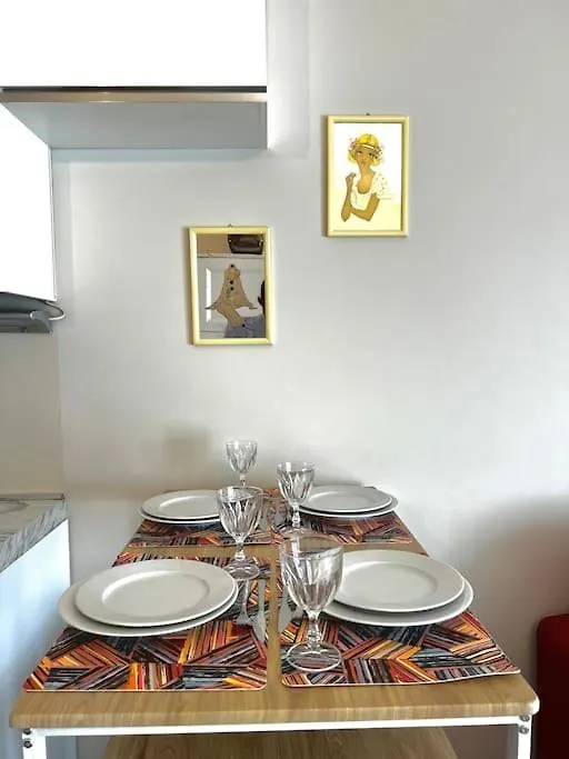 Appartement Moderno E Luminoso Con Terrazzo, M2 Malpensa Train à Milan
